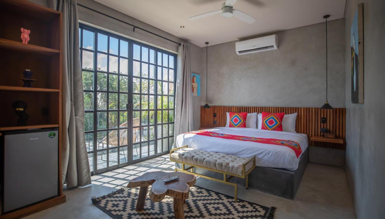 King Room Balcony,1345475285:JPEG