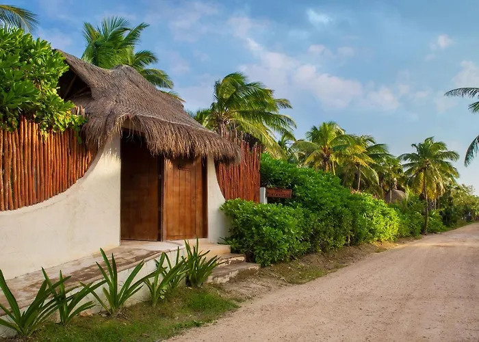 Bungalow rentals Beachfront Playaaekun